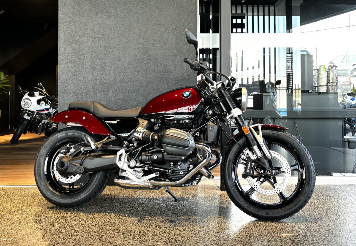 2024 BMW R 12 – Aventurin Red