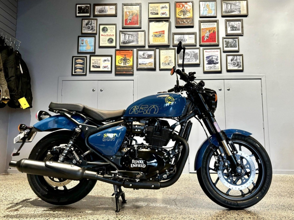 2025 Royal Enfield Shotgun – 650 Plasma Blue