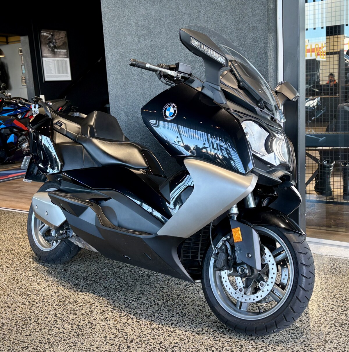2013 BMW C650 – Black