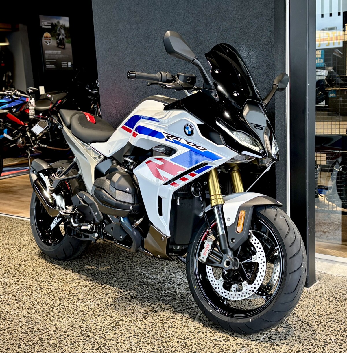 2025 BMW R1300 RS – Light White