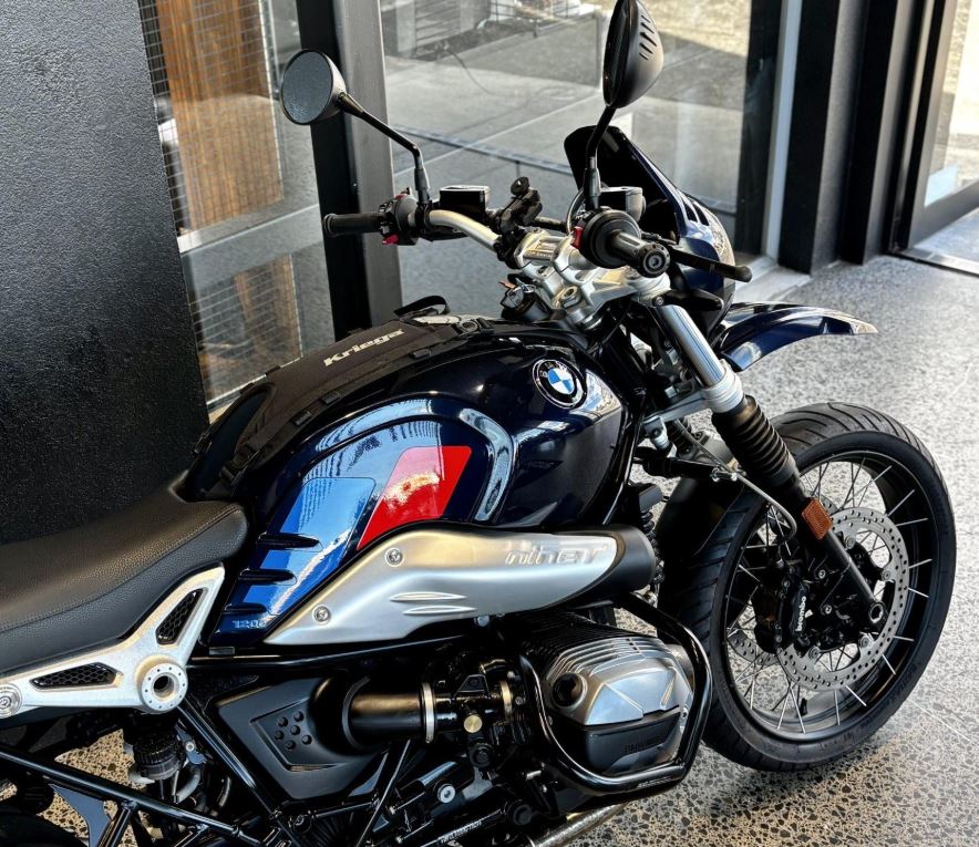 2022 BMW R Nine T Urban GS – Imperial Blue