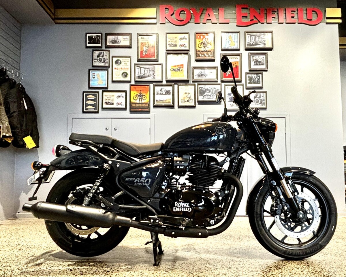 Royal Enfield Shotgun – 650 Sheet Metal Grey