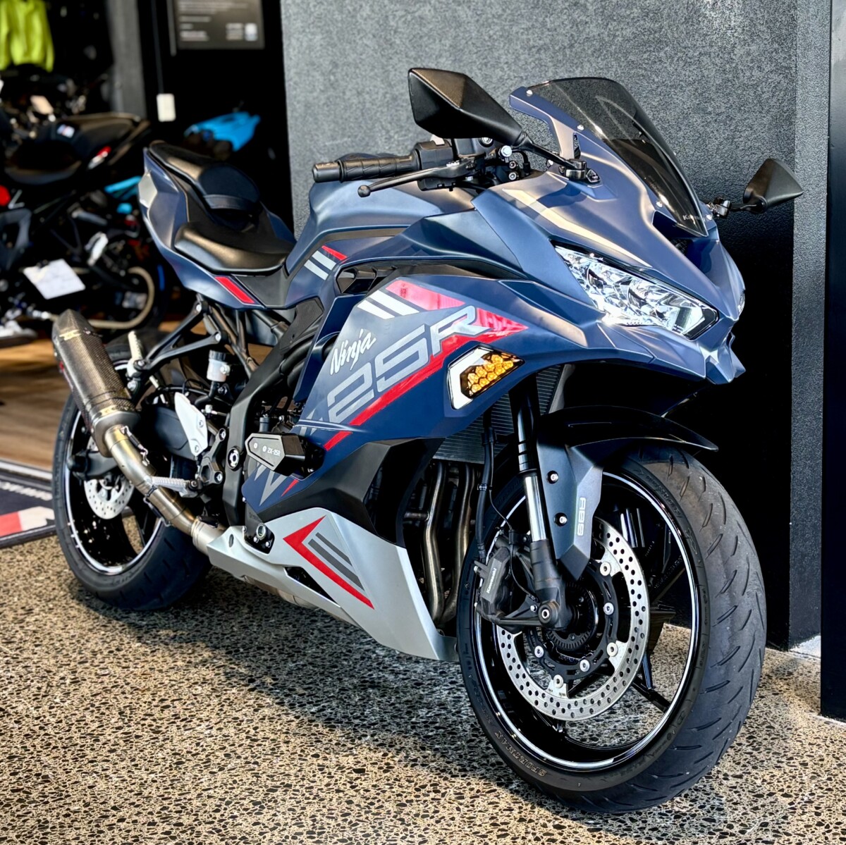 2023 Kawasaki ZX-25R Ninja SE – Blue