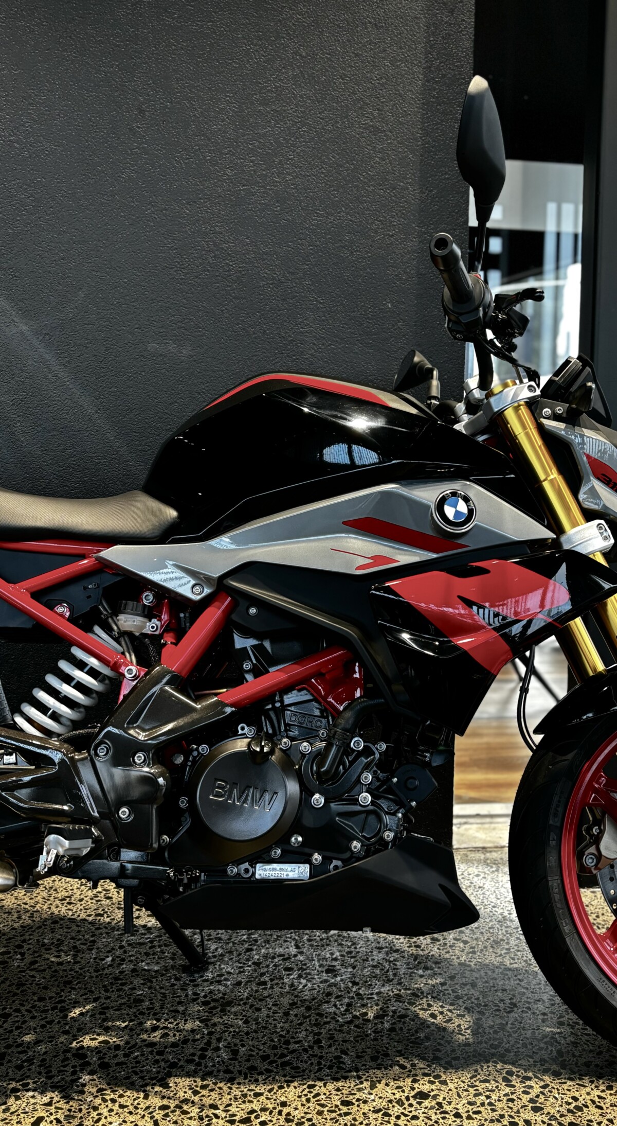 2024 BMW G 310 R – EX DEMO