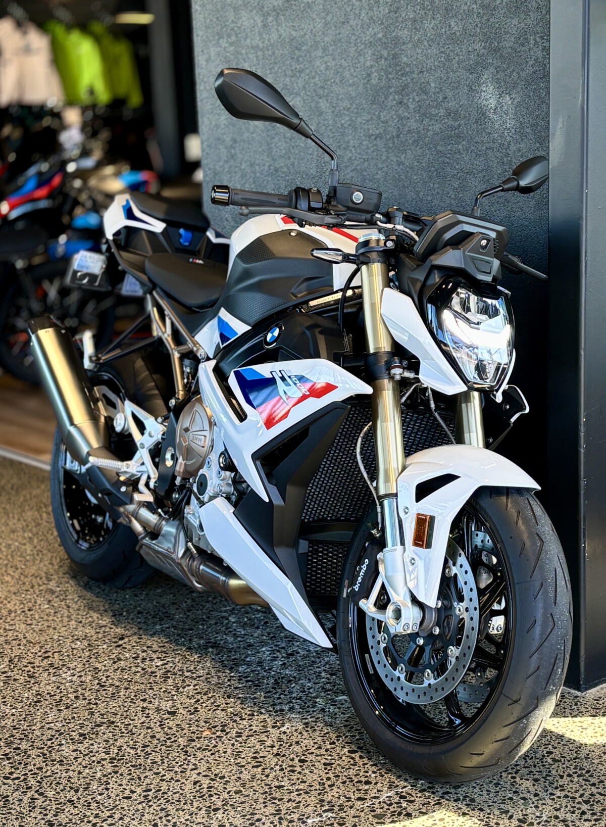 2023 BMW S 1000 R M White with Sport Carbon Wheels